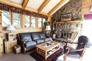 Dude ranch summer adventure vacation all-inclusive pet friendly guest ranch